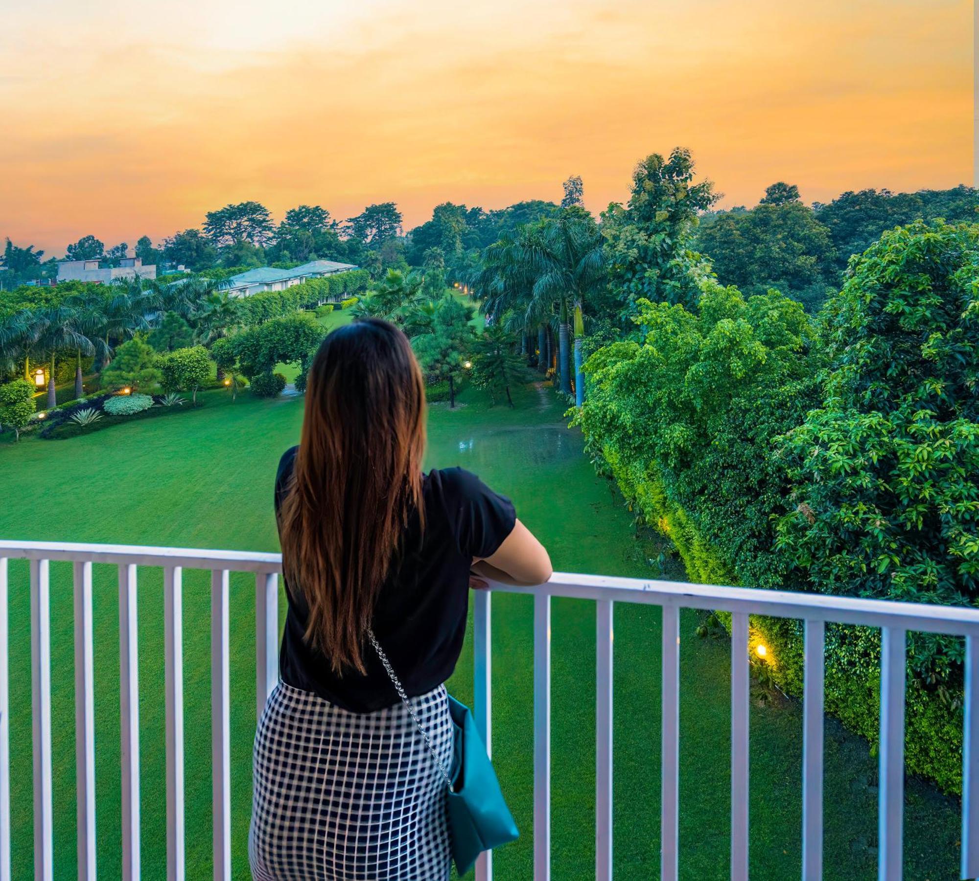 The Tattwaa Corbett Spa And Resort Rāmnagar Exterior photo